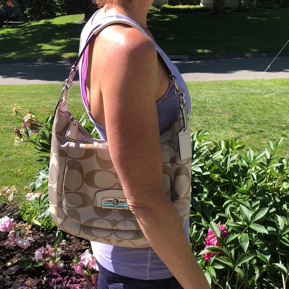 Coach Purse - Picture 4 of 5